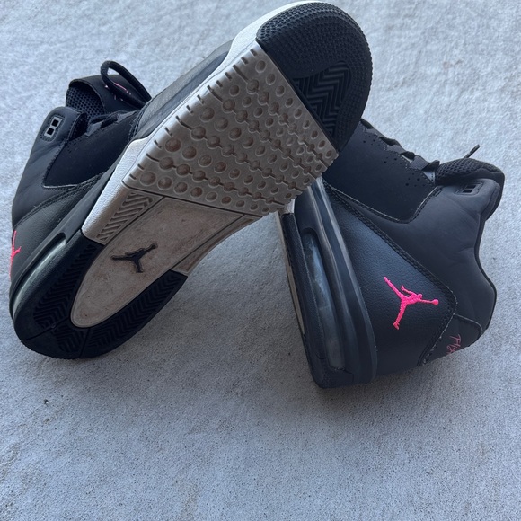 Jordan Kids Sneakers Black and Pink - Picture 5 of 6